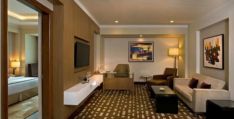 Hotel Radisson Blu Agra Taj East Gate