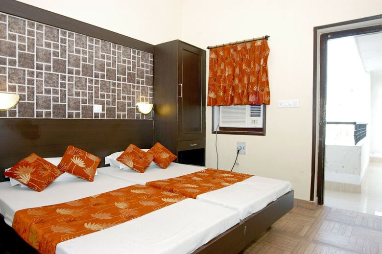 Hotel Varuna