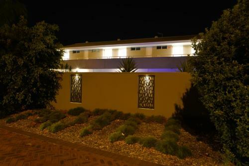 Bentley Motel