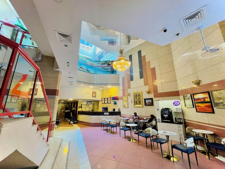 Queens Hotel