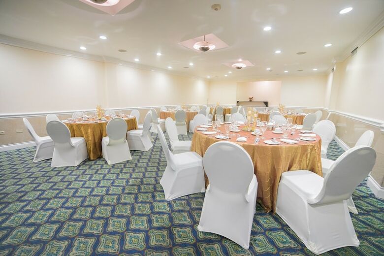 The Courtleigh Hotel