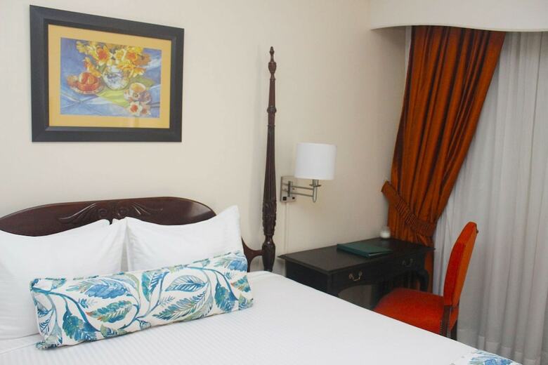 The Courtleigh Hotel