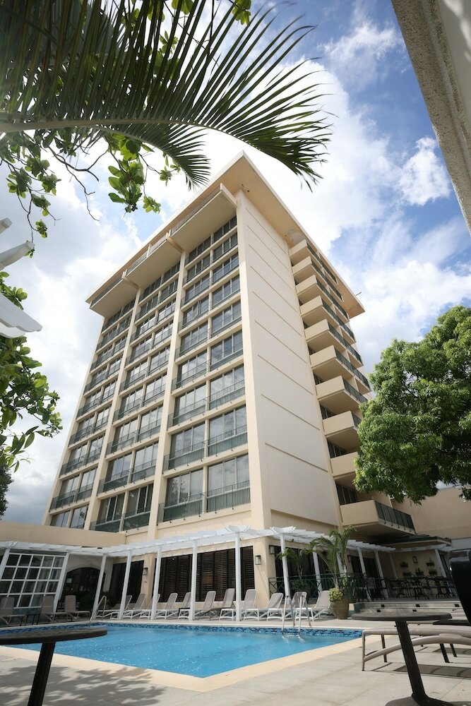 The Courtleigh Hotel