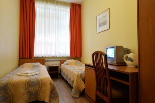 Hotel Raze