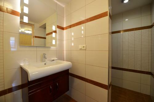Hotel Raze