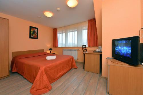Hotel Raze