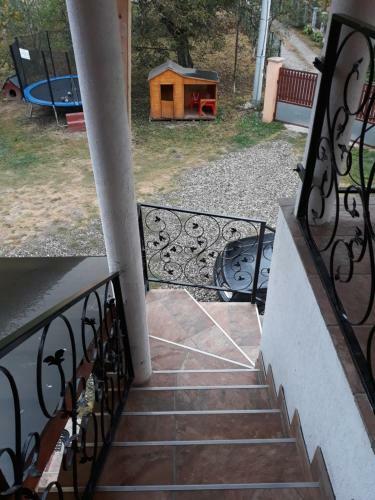 Hostal Pensiunea Covaciu