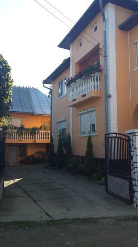 Hostal Pensiunea Covaciu