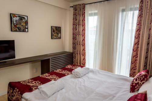 Hostal May Art Residence