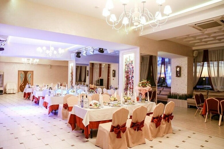 Amaks Omsk Hotel