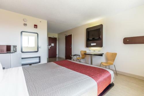 Motel 6 Kingston Ontario
