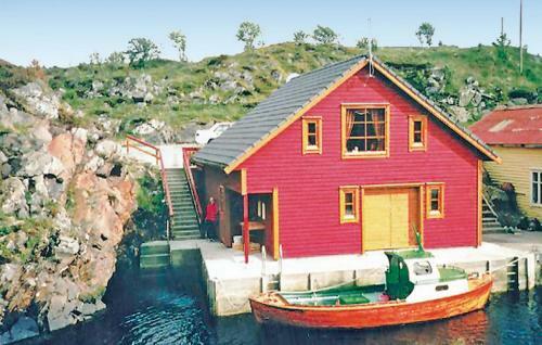 Holiday Home Finn�s Lyklingsj�vegen