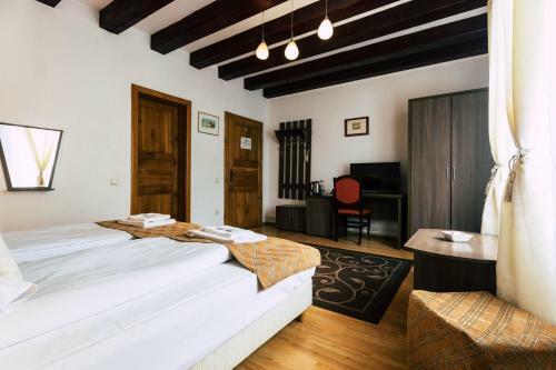 Hostal Pension Gallery