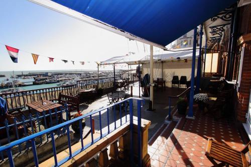 Bed & Breakfast Royal Temple Yacht Club