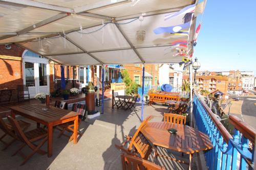 Bed & Breakfast Royal Temple Yacht Club