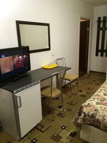 Yuzhniy Hotel