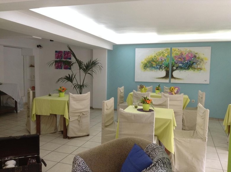 Pasiphae Hotel