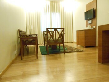 Hotel Noorya Hometel