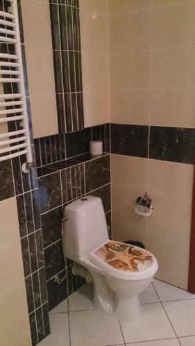 Hostal Metro Budget Place - Arkadia City Center