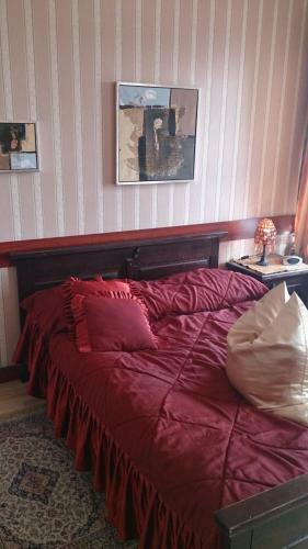 Hostal Metro Budget Place - Arkadia City Center