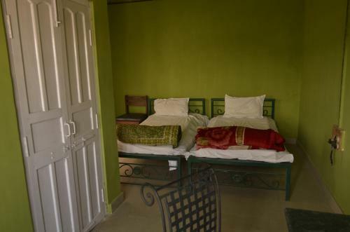Hostal Sneh Deep Guest House