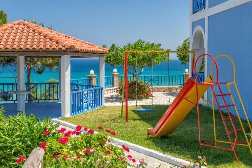 Blue House Apartments