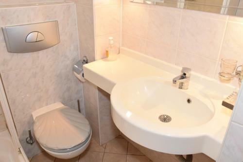 Hostal Montemarco