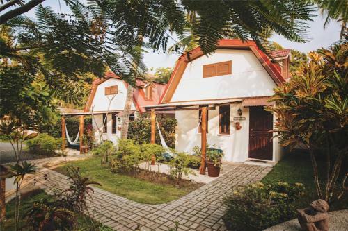 Bed & Breakfast Encantada Ocean Cottages