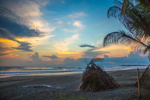 Bed & Breakfast Encantada Ocean Cottages