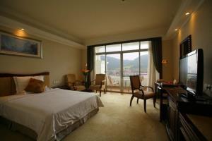 Guangzhou Phoenix City Hotel