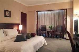 Rosedale Hotel And Suites