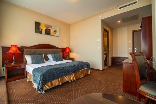 Sky Hotel