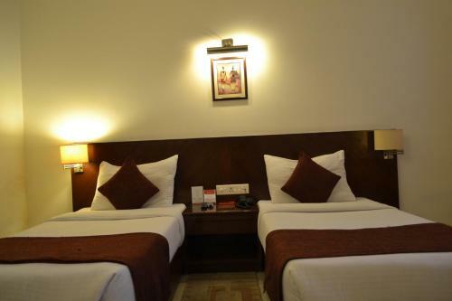 Hotel Sobti Continental