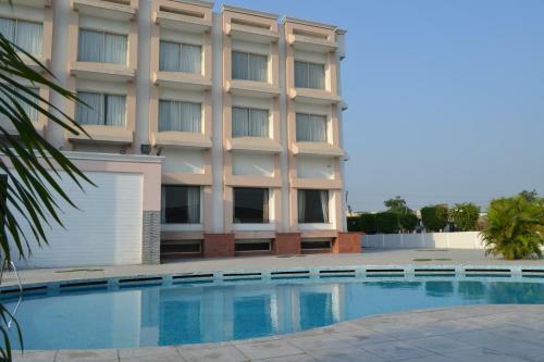 Hotel Sobti Continental