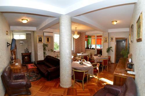Hostal Vila A&b