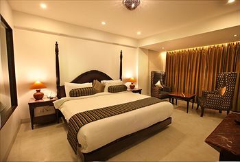 Hotel Ellbee Ganga View