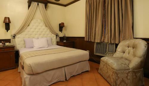 Camelot Hotel