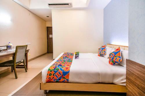 Hotel Sadanand Regency