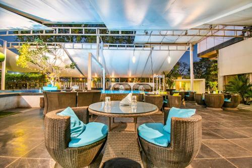 Hotel Sadanand Regency