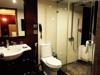 Confident Propus-a Boutique Hotel