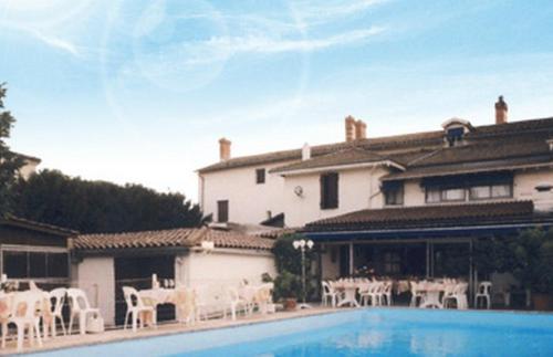 Hotel La Maison Blanche