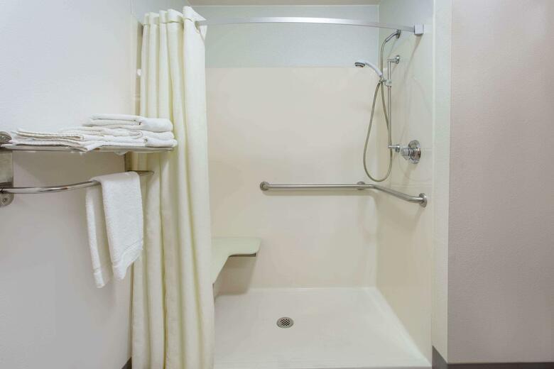 Hotel Super 8 Bedford