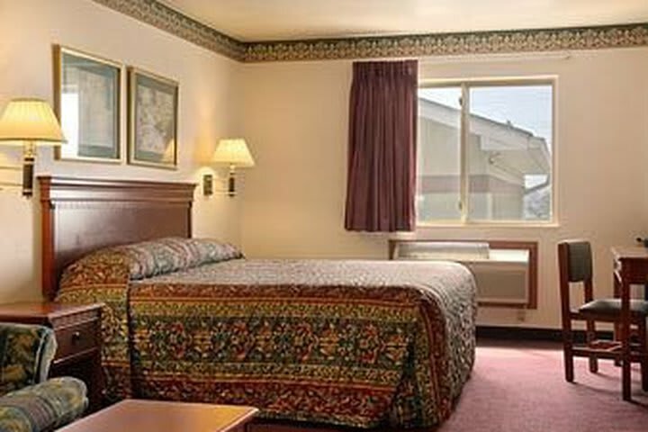 Hotel Super 8 Bedford