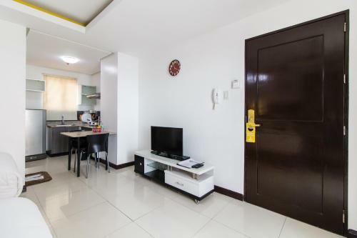 Jmm Apartment Suites