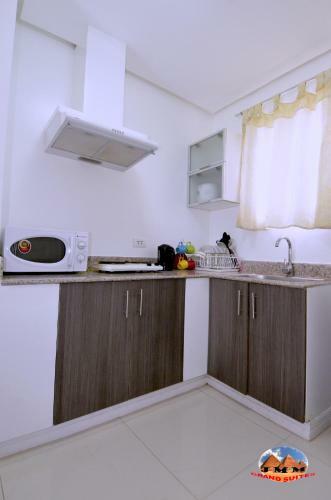 Jmm Apartment Suites