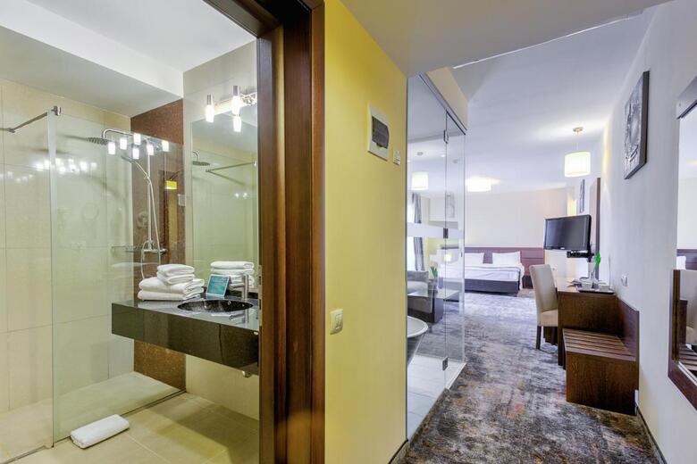 Golden Time Hotel