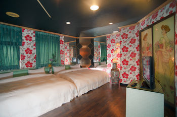 Day Chen Hotel