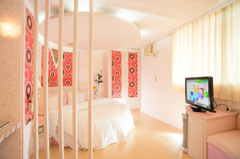 Day Chen Hotel