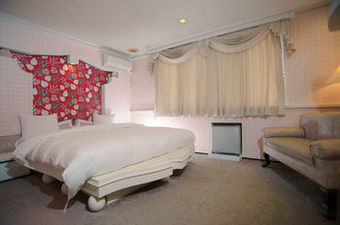 Day Chen Hotel