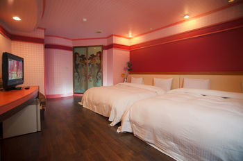 Day Chen Hotel